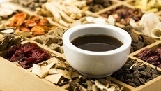 Không bị bệnh có nên dùng thuốc bổ đông y?