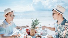 Adrian Anh Tuan và Sơn Đoàn từng có những trải nghiệm tuyệt vời ở JW Marriott Phu Quoc Emerald Bay