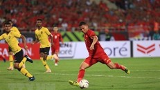 Pha dứt điểm của tiền đạo Anh Đức (số 11), nâng tỷ số lên 2-0 cho Việt Nam ở phút 59. (Ảnh: Trọng Đạt/TTXVN)