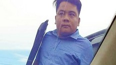 Giang "36" có mặt tại hiện trường liên tục chỉ đạo đàn em vây ôtô của công an.