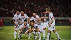 Đội tuyển Việt Nam nhận thưởng nóng 800 triệu đồng, lên đường về nước