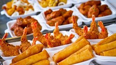 Khi bị ốm, bạn cần kiêng ăn những thực phẩm nào?