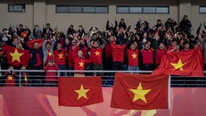 Cổ động viện Việt Nam cổ vũ tuyển U23 tại Thường Châu, Trung Quốc năm 2018. Dự kiến, lượng cổ động viên Việt Nam trực tiếp đến các sân cỏ tại Thái Lan để cổ vũ cho đội nhà tại giải đấu này sẽ đông hơn nhiều.