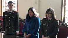 Bị can Cầm Thị Bum Sọn (giữa). Ảnh: Bộ CA