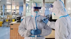 WHO ghi nhận ngày đầu tiên giảm số ca nhiễm nCoV mới tại Trung Quốc