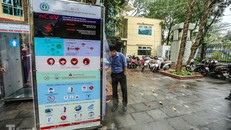 Buồng khử khuẩn toàn thân di động xuất hiện tại Hà Nội