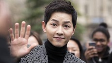 Song Joong Ki tự cách ly