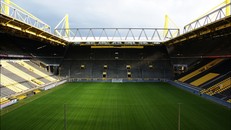 Sân Signal Iduna Park