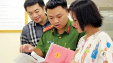 Hộ khẩu giấy do người dân quản lý sẽ được chuyển sang cho nhà nước quản lý trên nền tảng Cơ sở dữ liệu quốc gia về dân cư.