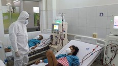 Bệnh nhân COVID-19 chạy thận nhân tạo tại BV Đà Nẵng.
