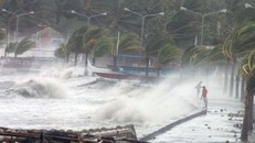 Áp thấp nhiệt đới mới khả năng mạnh lên thành bão