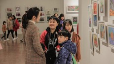 Thưởng sắc "Hoa Xuân" qua 500 bức tranh của các họa sĩ nhí 