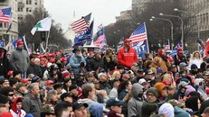 Người ủng hộ Trump đổ về Washington chuẩn bị biểu tình