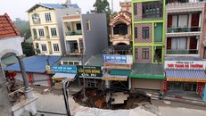 Hiện trường địa bàn xuất hiện hố sâu "tử thần" trên địa bàn xã Quảng Bị.