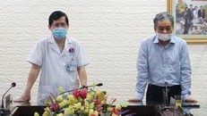 Ông Trương Mạnh Tiến, Giám đốc Quỹ Gieo mầm Xanh hạnh phúc chia sẻ với những khó khăn, vất vả của các bác sỹ - "chiến sỹ áo trắng" trong công tác phòng chống Covid-19.