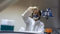 Biến chủng Omicron nhân lên nhanh gấp 70 lần chủng Delta