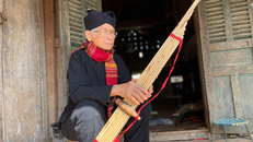 Nhật ký 99 ngày xuyên Việt: Ước mong ‘vực dậy’ văn hóa Thái của lão nông bản Ngùa