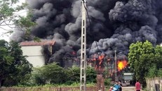 Vụ cháy cơ sở chăn ga gối đệm ở Thanh Oai thiệt hại khoảng 2,5 tỷ đồng