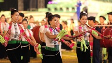 Tưng bừng các hoạt động tôn vinh xòe Thái trước ngày đón Bằng của UNESCO