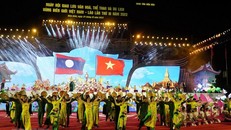 Hợp tác phát triển du lịch vùng biên giới Việt Nam - Lào