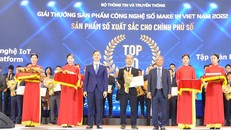 Đại diện VNPT nhận giải thưởng hạng mục Sản phẩm số xuất sắc cho Chính phủ số dành cho nền tảng VNPT IoT Platform