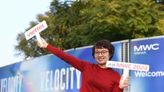 Viettel mang đến MWC 2023 thông điệp Công nghệ từ trái tim