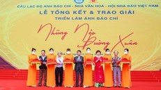 Trao giải và khai mạc Triển lãm ảnh báo chí 'Những nẻo đường Xuân'