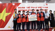 Đội Karate Việt Nam nhận thưởng nóng từ Herbalife Việt Nam