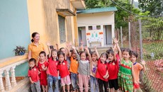 Niềm vui của cô và trò điểm trường mầm non Mầm non Phúc Long 3, Trường Mầm non Long Thành, huyện Hàm Yên, tỉnh Tuyên Quang