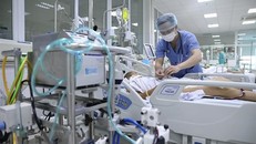 Cứu sống nam bệnh nhân sốc tim, ngừng tuần hoàn nguy cơ tử vong rất cao 