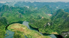 Cảnh sắc thiên nhiên hùng vĩ và hoang sơ tại Quần thể danh thắng Tràng An – Ninh Bình