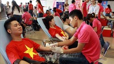 Phong trào Thanh niên tình nguyện ngày càng hiệu quả với nhiều chương trình sôi nổi, phong phú, thiết thực, có sức lan tỏa mạnh, phát huy trách nhiệm của thanh niên với cộng đồng, xã hội. Ảnh: TTXVN