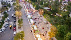 Phố đi bộ - Chợ đêm náo nhiệt tại Vinhomes Grand Park