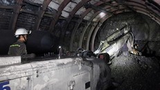 Thủ tướng Chính phủ yêu cầu tập trung khắc phục hậu quả vụ tai nạn hầm lò tại Quảng Ninh