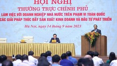 Thủ tướng Phạm Minh Chính chủ trì Hội nghị của Thường trực Chính phủ làm việc với doanh nghiệp Nhà nước về các giải pháp thúc đẩy sản xuất kinh doanh và đầu tư phát triển - Ảnh: VGP