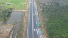 UBND tỉnh Thừa Thiên Huế đề nghị Ban Quản lý dự án Đường Hồ Chí Minh thẩm định lại an toàn giao thông để hoàn thiện ngay các giải pháp đảm bảo ATGT toàn tuyến cao tốc Cam Lộ-La Sơn.