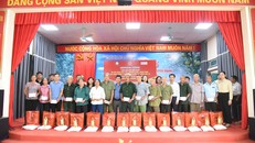 Chăm lo hơn nữa đời sống cho các gia đình thương binh, liệt sĩ, người có công với cách mạng