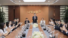 Thường trực Tỉnh ủy Ninh Bình làm việc với Ngân hàng Lộc Phát Việt Nam nhân ngày Doanh nhân Việt Nam