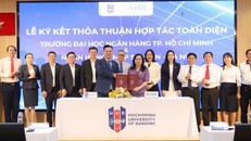Bà Ngô Thu Hà - Tổng Giám đốc SHB và PGS.TS Nguyễn Đức Trung - Hiệu trưởng Trường Đại học Ngân hàng Thành phố Hồ Chí Minh ký kết hợp tác toàn diện 