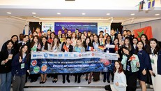 Người Việt trẻ ngày càng tự tin bước ra thế giới.