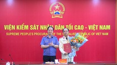 Phó Viện trưởng Viện Kiểm sát Nhân dân Tối cao Trần Hải Quân đã trao quyết định tiếp nhận và bổ nhiệm nhà báo Nguyễn Mạnh Hưng, Ủy viên Hội đồng biên tập Cơ quan Báo và Phát thanh, Truyền hình Hà Nội giữ chức vụ Phó Tổng Biên tập Báo Bảo vệ Pháp luật. 