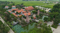 Không gian thanh bình của Chùa Hoằng Phúc. (Ảnh: Hoàng Anh)