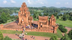 Chuyển giao Làng Văn hóa - Du lịch các dân tộc Việt Nam về UBND TP Hà Nội quản lý