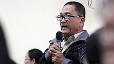 Nhiều cử tri ở Đà Nẵng đặt câu hỏi liên quan đến việc ông Trịnh Xuân Thanh bỏ trốn ra nước ngoài, nhưng chưa được phúc đáp. Ảnh: Nguyễn Đông.