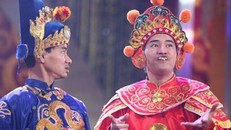 Ca sĩ Minh Quân gây ấn tượng đặc biệt khi vào vai Thiên Lôi trong một số chương trình Táo quân.