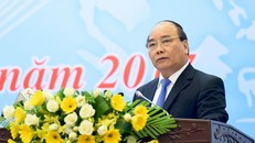  Từ "tấm gương" của Bộ Công Thương, Thủ tướng yêu cầu các tập đoàn, tổng công ty trực thuộc phải nghiêm túc cơ cấu lại bộ máy, tinh giản biên chế. Ảnh:VGP