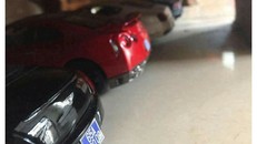 Hình ảnh “dàn siêu xe gắn biển xanh”