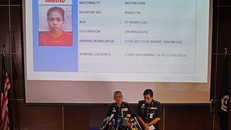 Cảnh sát Malaysia thông báo về việc bắt giữ Siti sau cái chết của ông Kim Jong-nam. (Nguồn: AFP)