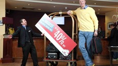 Neil qua đời sau một cơn trụy tim ở tuổi 36. Ảnh: DM.