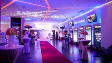 Bên trong một cụm rạp Platinum.